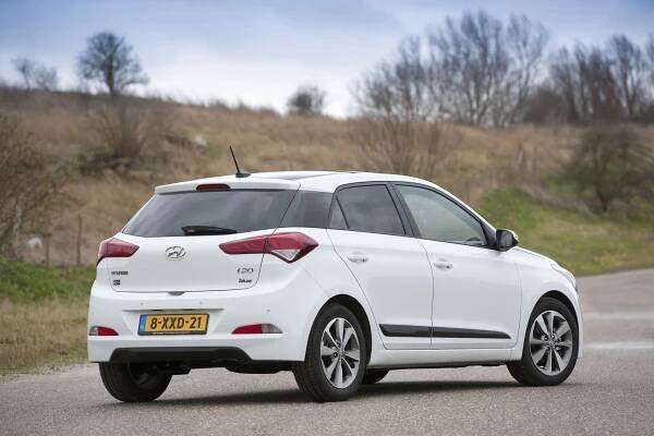 HYUNDAI i20 Specs, Performance & Photos - 2014, 2015, 2016, 2017, 2018 - autoevolution