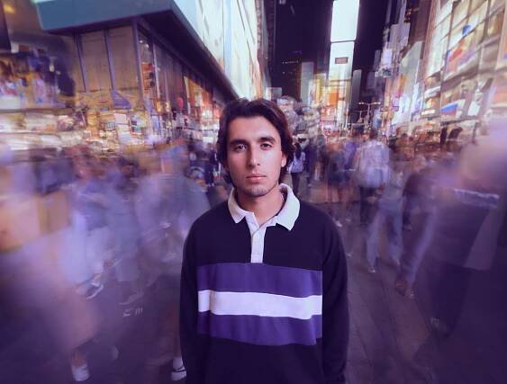 Santander, el cantautor venezolano, lanza “Insomniac” su primer EP como artista