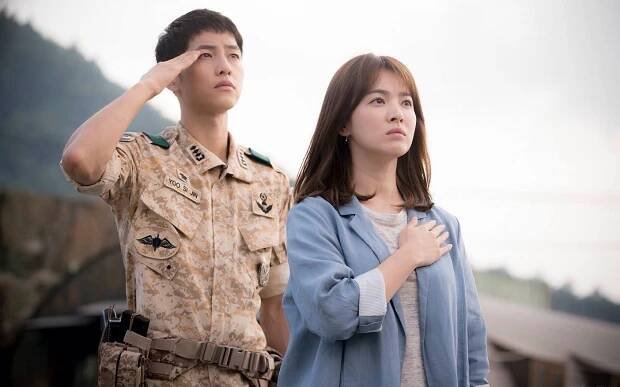 Joong-ki Song, Hye-kyo Song - Děti Slunce - Z filmu
