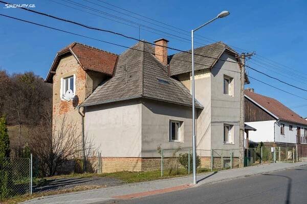 Prodej  rodinného domu 239 m², pozemek 676 m², Zádveřice-Raková - Zádveřice, okres Zlín