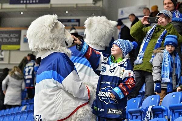 Dárek pro fanoušky. Kometa zvládla špatně se vyvíjející duel, rozhodl navrátilec