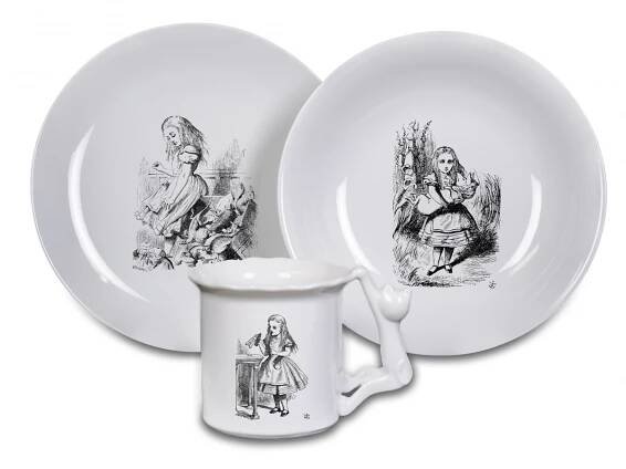 Dětská porcelánová souprava ALENKA V ŘÍŠI DIVŮ č.1
