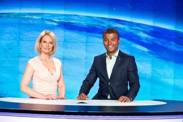 Velká proměna moderátorů Televizních novin: Tváře, které jste vídali 30 let
