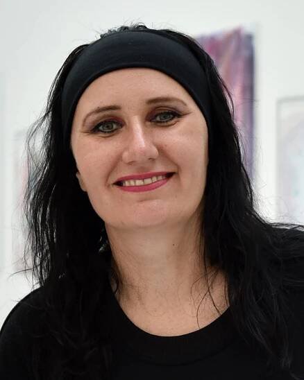 Soubor:Alena Kupčíková (2022).jpg – Wikipedie
