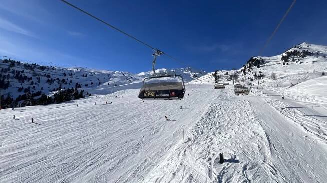 Hintertux, podzimní lyžování na ledovci - CK TREK s.r.o.