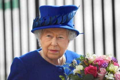 Královna Alžběta II. formálně potvrdila odchod Velké... | iROZHLAS - spolehlivé zprávy
