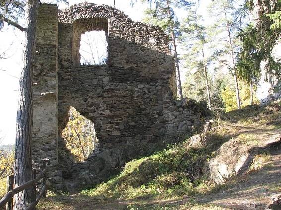 V lesích kolem Louzku prý loupil i Jan Žižka