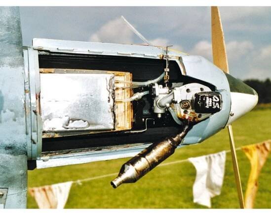 Messerschmitt Bf 109-E4 (033) - RC Revue