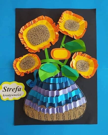 Pin by Monika Homzová on výtvarná | Classroom art projects, Elementary art projects, Sunflower paper craft