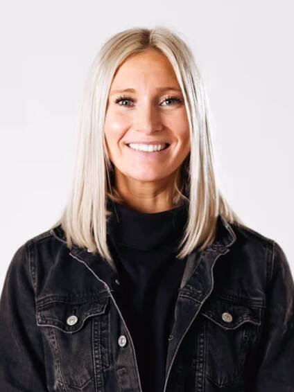 Our Team | Julia Smith