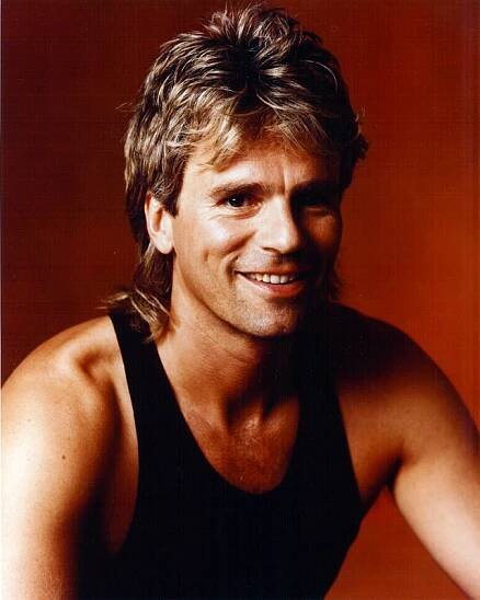 Richard Dean Anderson Website - Photo Gallery - MacGyver