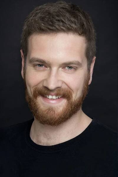 Engin Öztürk herec