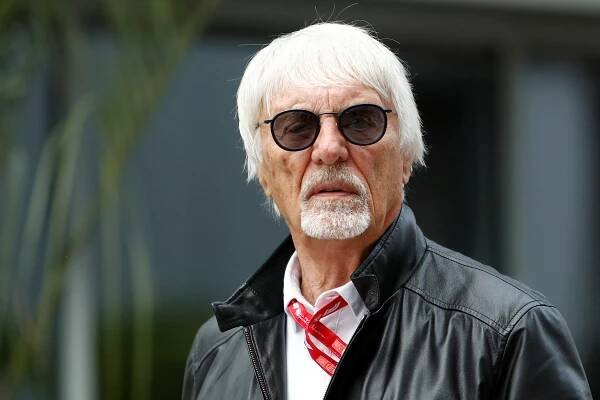 Ecclestone byl v Anglii obviněn z daňových úniků, bývalému šéfovi formule 1 hrozí až deset let vězení
