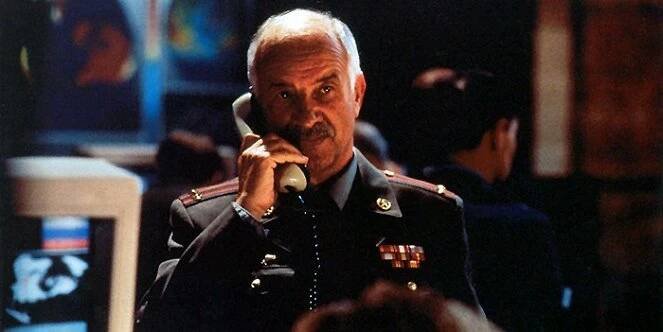Peacemaker - Z filmu - Armin Mueller-Stahl