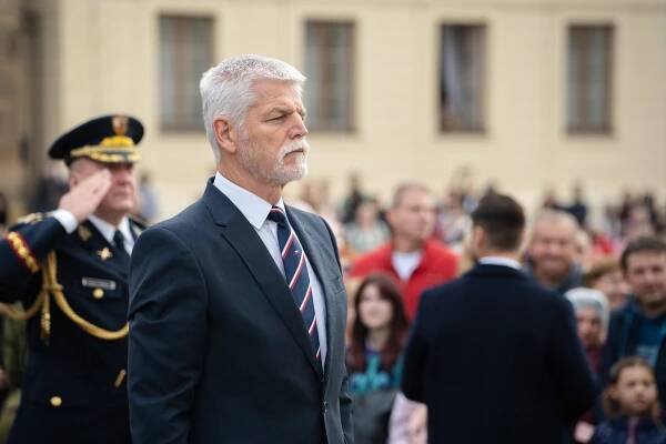 Pavel povolil 60 Čechům bojovat na Ukrajině, podle Ruska mu nezáleží na občanech