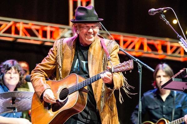 54 Years After Moving to America, Neil Young Is Now a U.S. Citizen