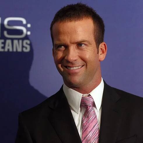 Lucas black measurements