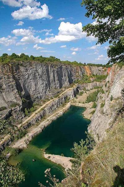 Lomy Velká a Malá Amerika u obce Mořina | Regiontourist.cz