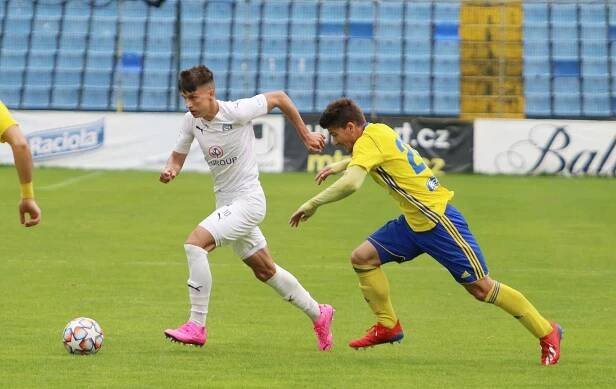Fotbalisté Zlína B se v sobotu dopoledne utkali s juniorkou Slovácka.