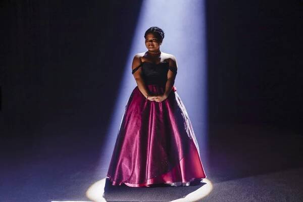The Baker and the Beauty - May I Have This Dance? - Z filmu - Belissa Escobedo
