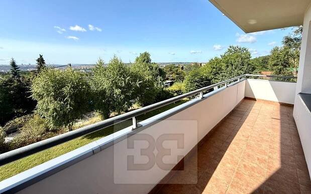 4+kk, K sadu, Praha, 108 m²