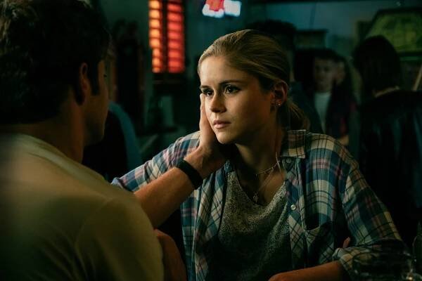 Erin Moriarty - Banda - Nevinní - Z filmu