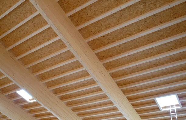 KVH hranol 100x100x13000 (13m) NSi - Dřevoobchod Doležal