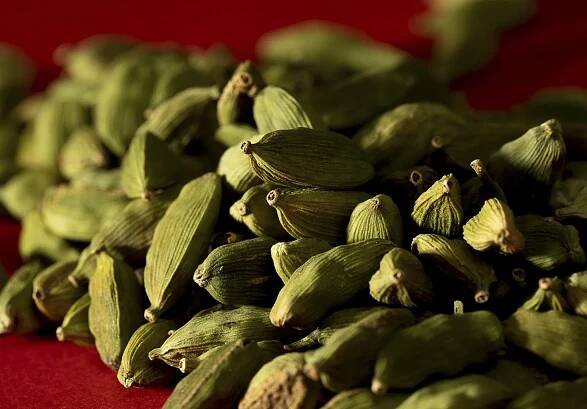 Hochwertige Gewürze kaufen | Gewürzmanufaktur SATI Spices