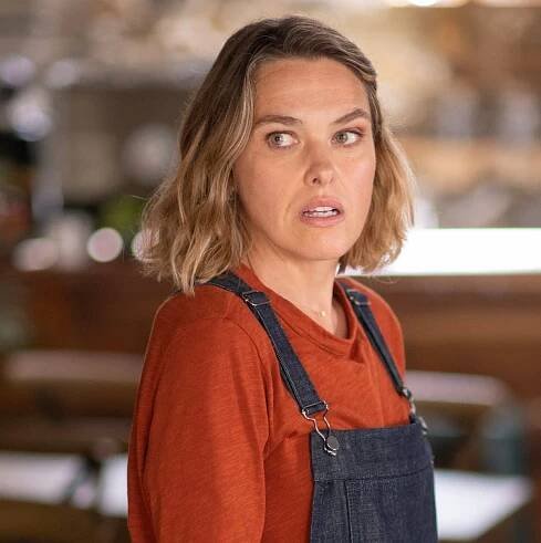Beyond Paradise star Sally Bretton rushed to hospital "in pain" while filming another hit BBC show