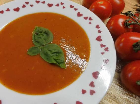 Jak uvařit rajskou omáčku z čerstvých rajčat | recept | jaktak.cz