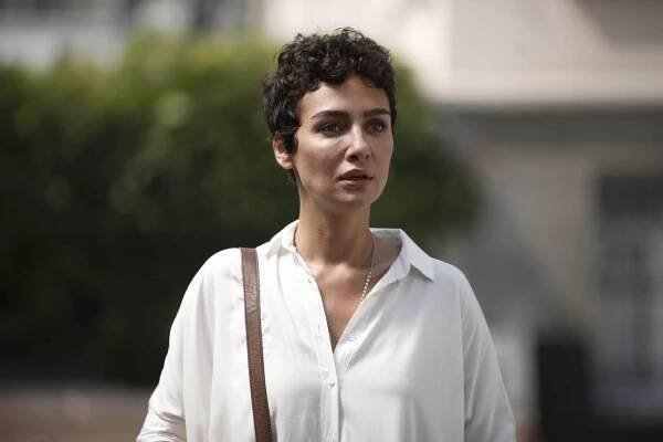 Ağlama Anne - Episode 1 - Z filmu - Birce Akalay