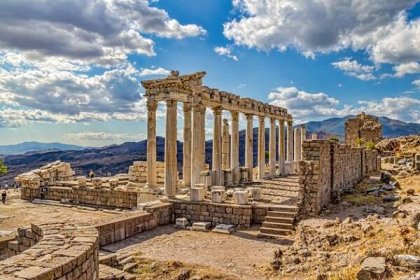 Pergamon Tour from Kusadasi