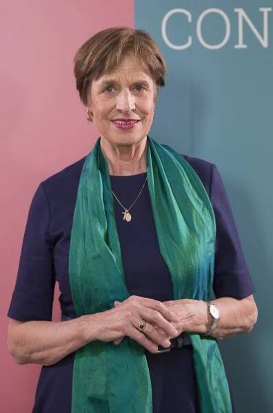 Soubor:Gabriele Kuby (2018).jpg – Wikipedie