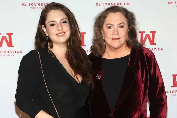 All About Kathleen Turner's Daughter Rachel Ann Weiss