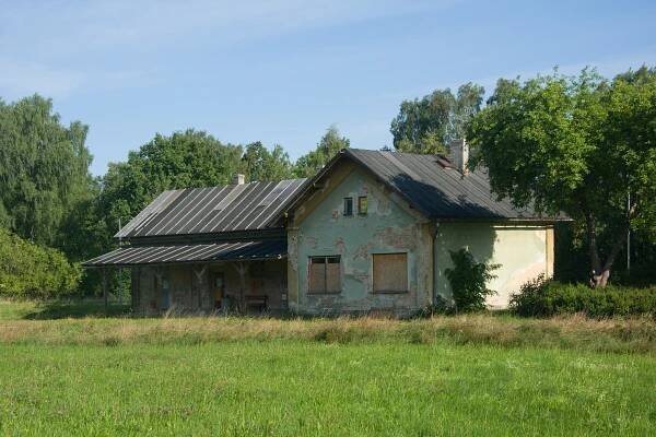 Staré Křečany (železniční zastávka)
