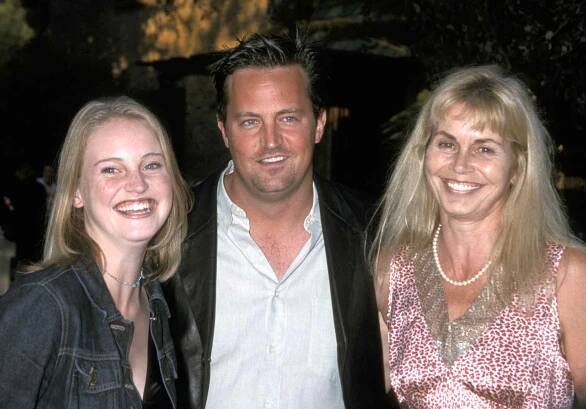Matthew Perry with his sister Emily and his mother Suzanne