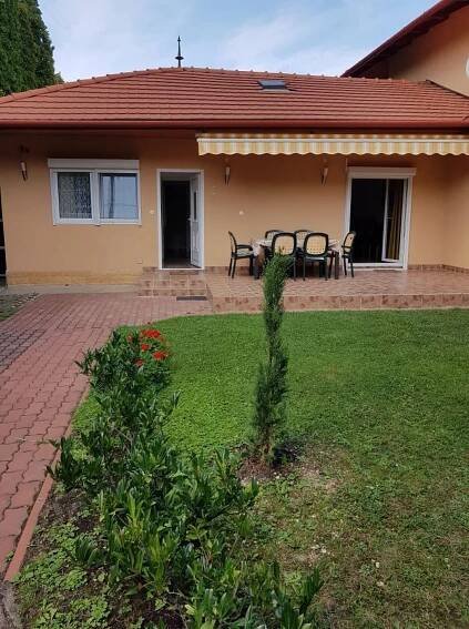 Leander Villa Balatonszárszó