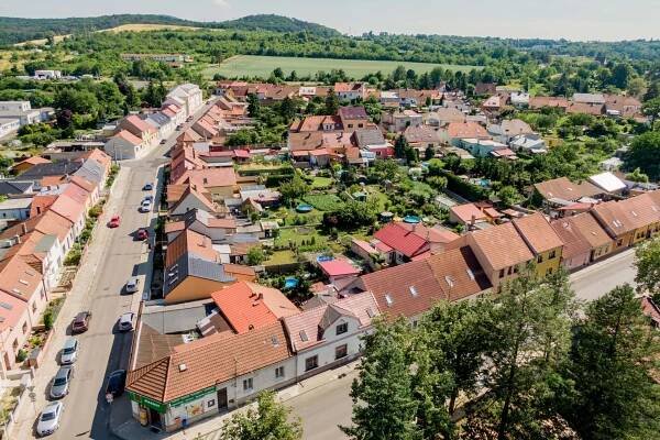PRODÁNO!!!Prodej vícegeneračního domu, Roudnice nad Labem - Hana Petržílková - Vaše realitní specialistka pro Prahu a okolí