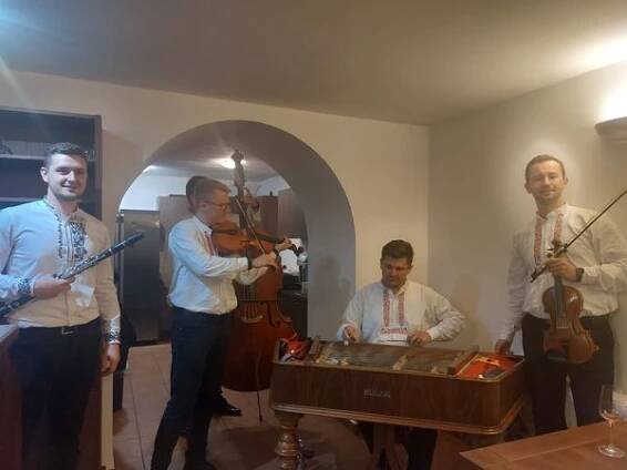 Cimbálová muzika Slovácko foto 4