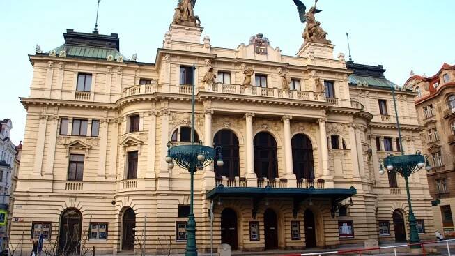 Praha vypíše tendr na opravu Divadla na Vinohradech. V plánu je i nová komorní scéna