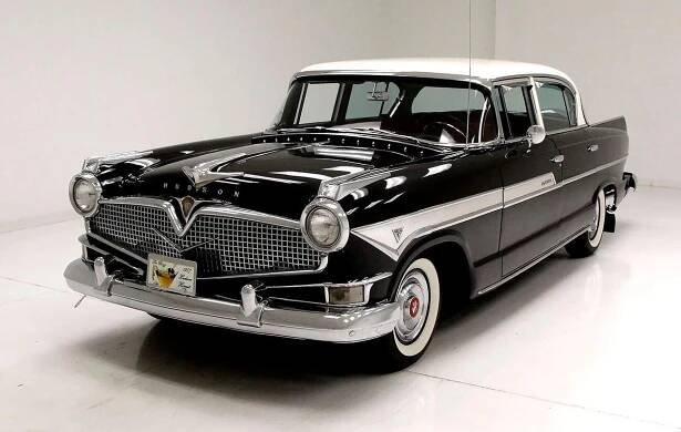foto: Classic Auto Mall, classicautomall.com