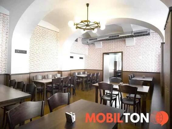 Lokál Hamburk - Karlín - Česká restaurace v karlín