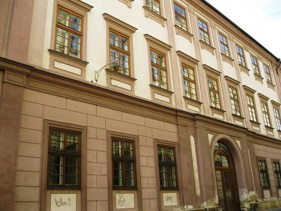 Soubor:Měšťanský dům - bývalý Žerotínský palác (Olomouc), č.p. 154.JPG