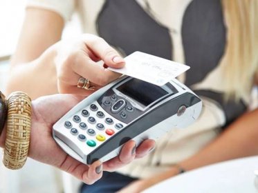 Fears UK’s cashless society will leave more than just the vulnerable behind