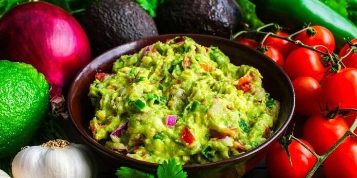 Avokádová salsa, kterou si zamilujete: Recept na luxusní guacamole