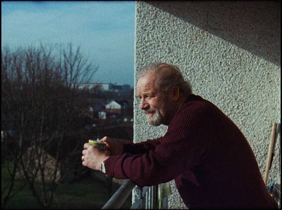 Peter Mullan In Comic Relief Ad Wallpaper