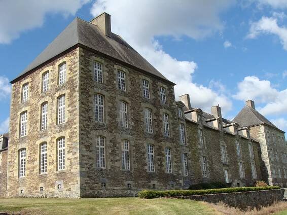 Súbor:Château de Coëtbo Facade.JPG – Wikipédia