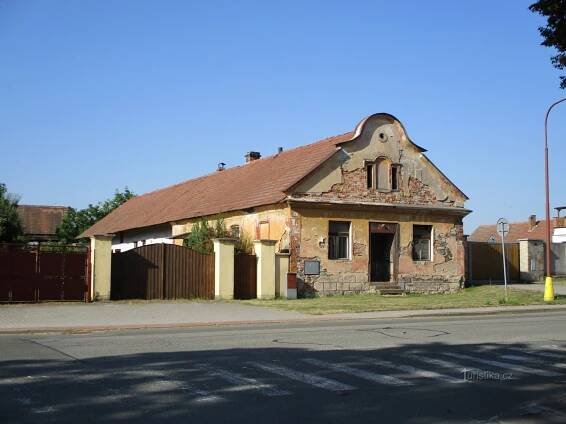 Dolany čp. 4