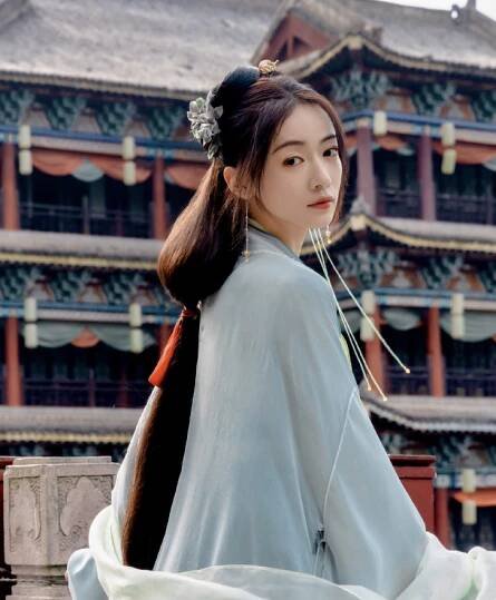 The Hottest Chinese Actresses of 2024 - RADII