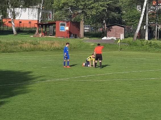OBRAZEM: Patnáct let v dresu Libhoště. Dojatý „Eki“ po derby ukončil kariéru